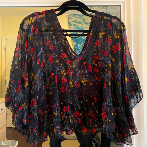 Free People see through black crop top! Size Small - Picture 1 of 4